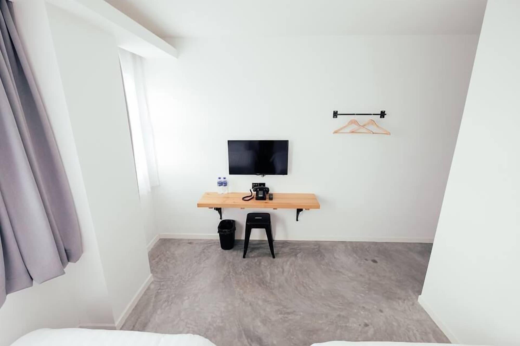 White Loft Hotel Malacca Extérieur photo