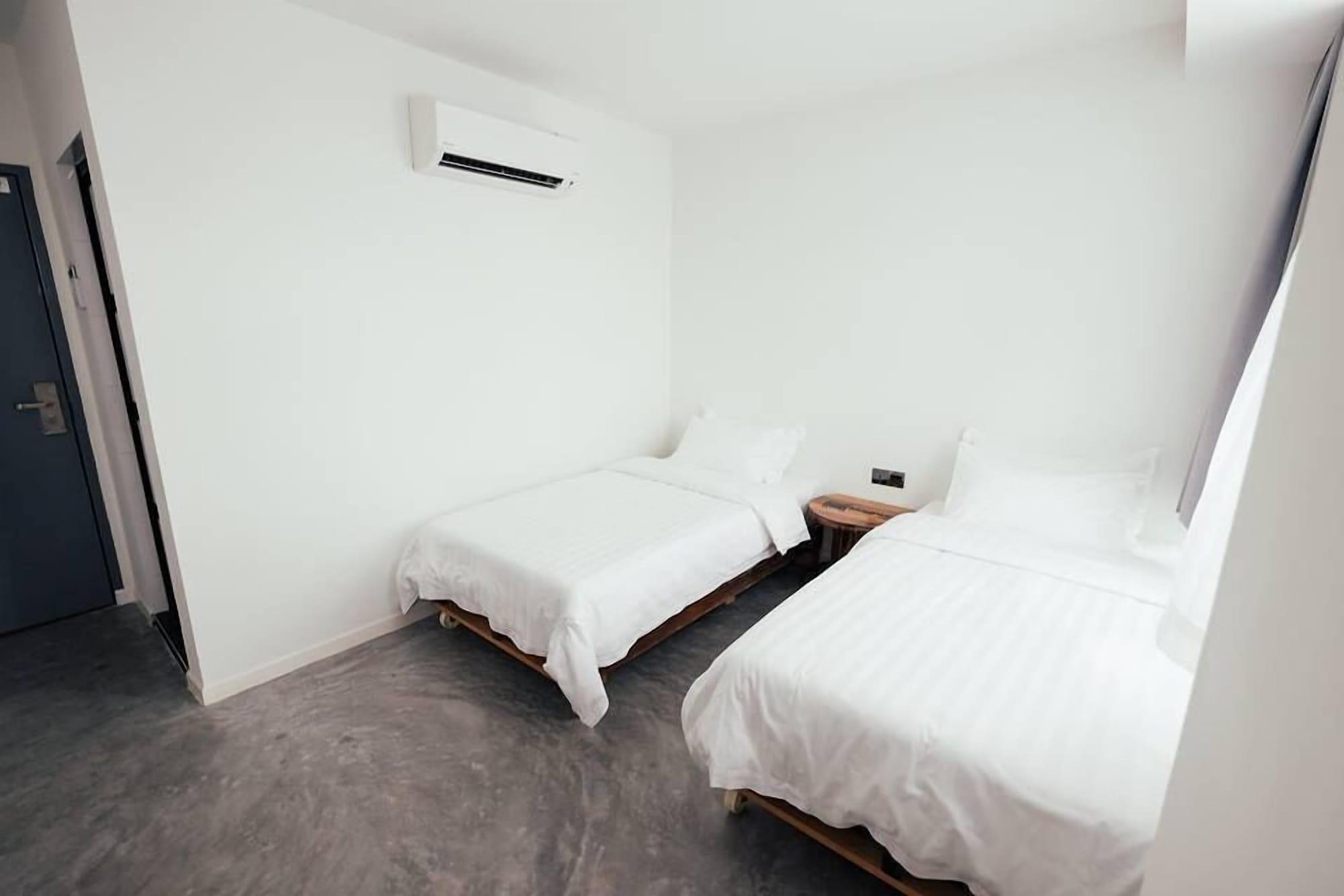 White Loft Hotel Malacca Extérieur photo