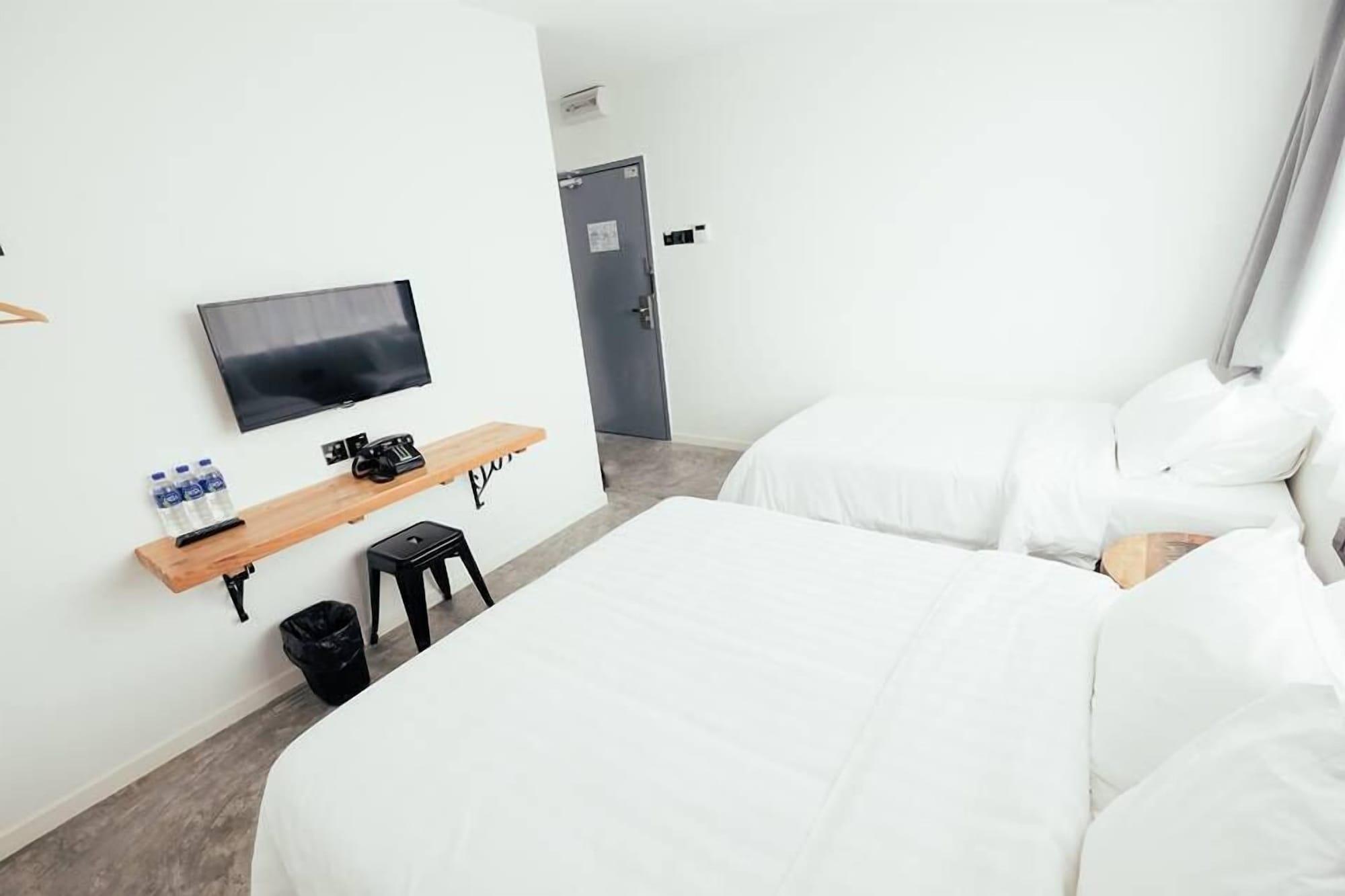 White Loft Hotel Malacca Extérieur photo