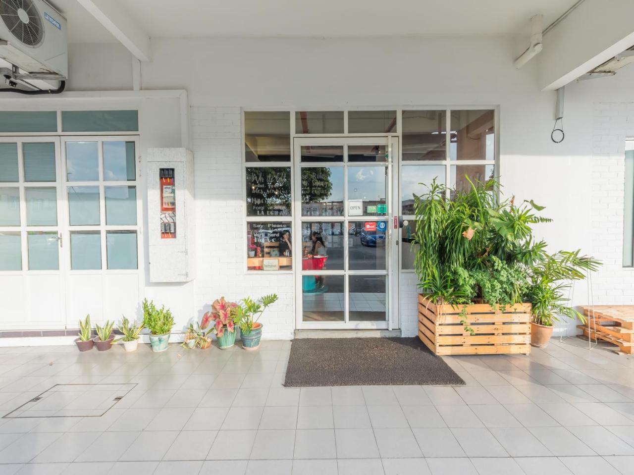 White Loft Hotel Malacca Extérieur photo
