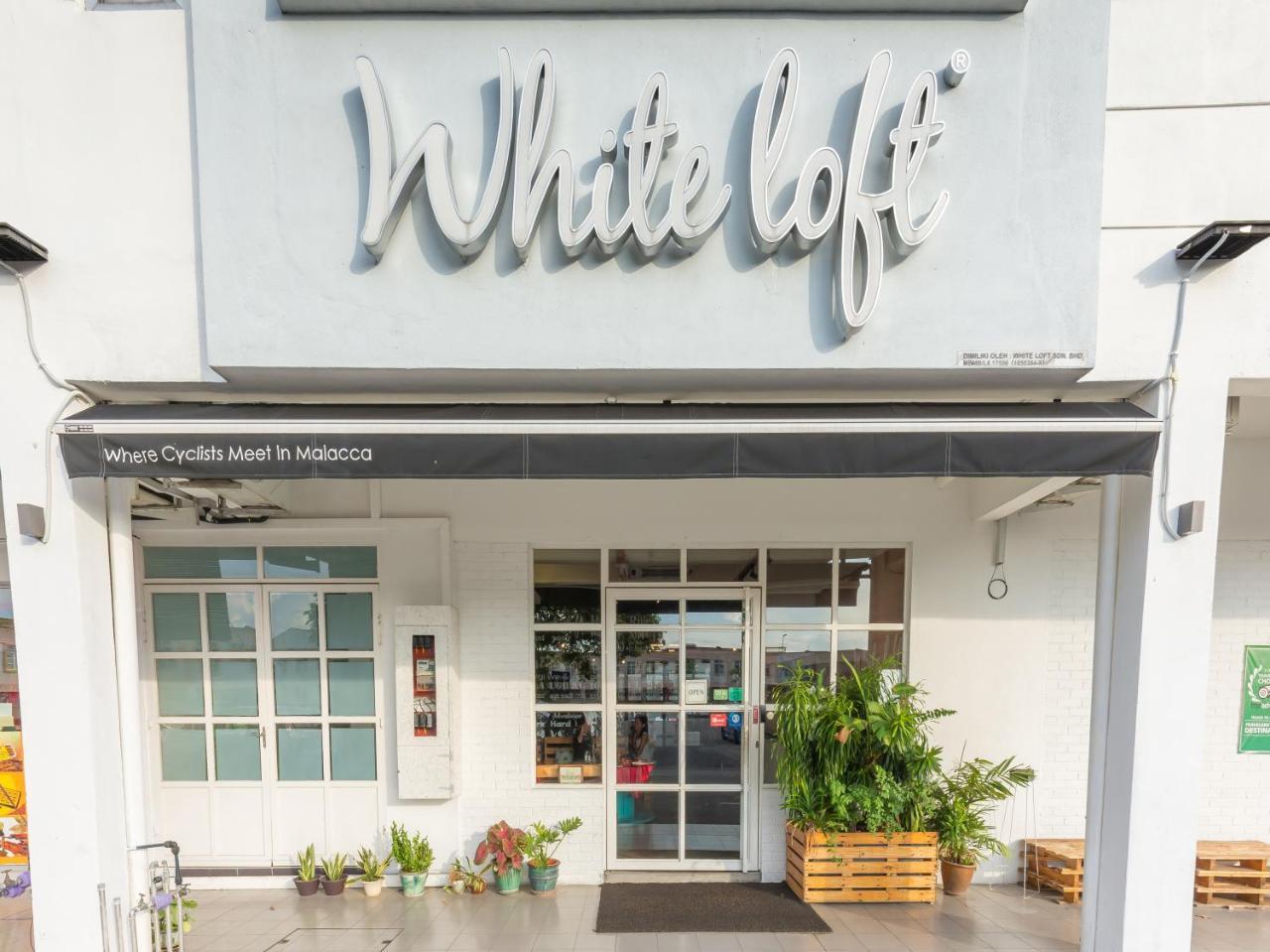 White Loft Hotel Malacca Extérieur photo