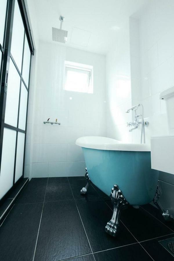White Loft Hotel Malacca Extérieur photo